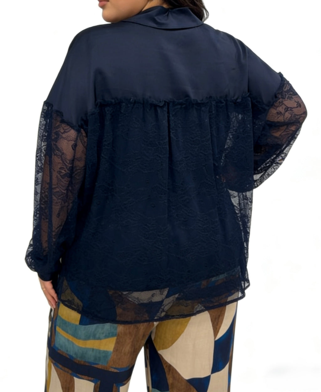 CAMICIA pizzo nella manica e dietro